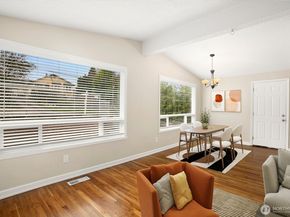 7226 33rd Avenue S, Seattle WA 98118