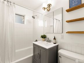 14052 Midvale Avenue N, Seattle WA 98133