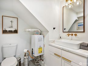 7514 12th Avenue SW B, Seattle WA 98106