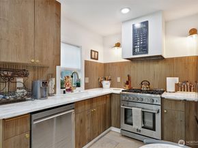 7514 12th Avenue SW B, Seattle WA 98106