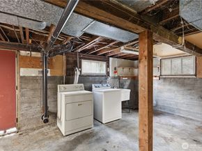 11716 16th Avenue NE, Seattle WA 98125