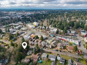 11716 16th Avenue NE, Seattle WA 98125