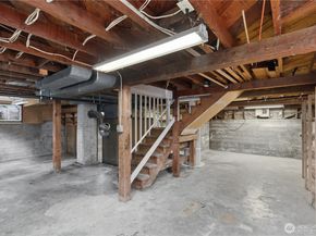 11716 16th Avenue NE, Seattle WA 98125