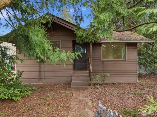 11716 16th Avenue NE, Seattle WA 98125