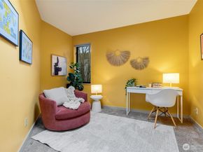 600 Malden Avenue E 304, Seattle WA 98112