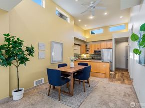 600 Malden Avenue E 304, Seattle WA 98112