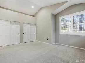 18676 NE 56th Court, Redmond WA 98052