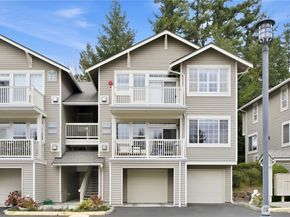 18676 NE 56th Court, Redmond WA 98052