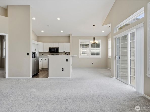 18676 NE 56th Court, Redmond WA 98052