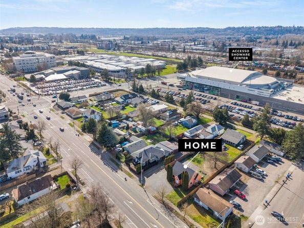 749 4th Avenue N, Kent WA 98032