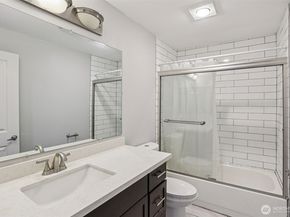 412 Center Road A1, Everett WA 98204