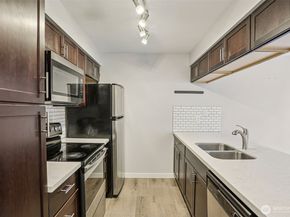 412 Center Road A1, Everett WA 98204