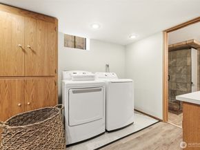 4019 SW Henderson Street, Seattle WA 98136