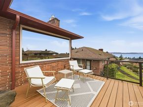 4019 SW Henderson Street, Seattle WA 98136