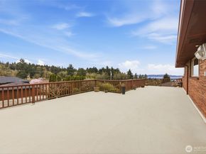 4019 SW Henderson Street, Seattle WA 98136