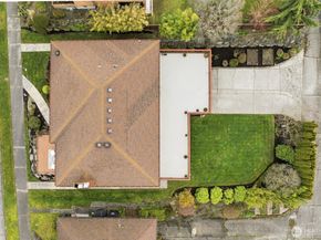 4019 SW Henderson Street, Seattle WA 98136