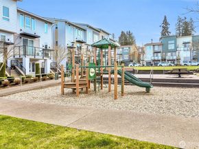 14610 36th Avenue NE, Lake Forest Park WA 98155