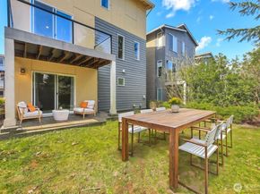 14610 36th Avenue NE, Lake Forest Park WA 98155
