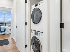 1772 Alki Avenue SW B, Seattle WA 98116