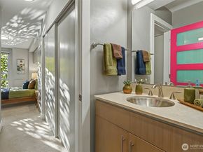 500 5th Ave W 303, Seattle WA 98119