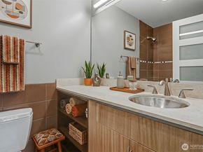 500 5th Ave W 303, Seattle WA 98119