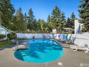 1812 SW 318th Place 28D, Federal Way WA 98023