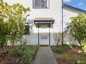 1812 SW 318th Place 28D, Federal Way WA 98023