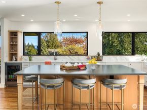 7315 51st Avenue NE, Seattle WA 98115