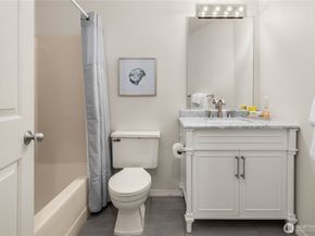 10142 NE 63rd Street, Kirkland WA 98033