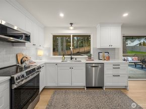 18843 168th Avenue NE, Woodinville WA 98072