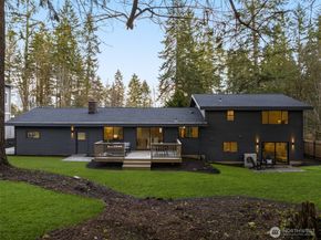 18843 168th Avenue NE, Woodinville WA 98072