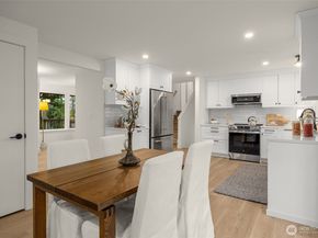 18843 168th Avenue NE, Woodinville WA 98072