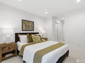 3646 Greenwood Avenue N B, Seattle WA 98103