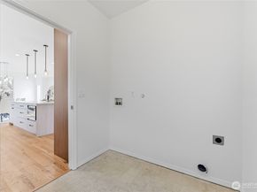 19440 77th Place NE, Kenmore WA 98028