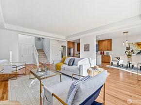 19440 77th Place NE, Kenmore WA 98028