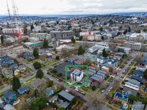 2014 E Pine Street B, Seattle WA 98122