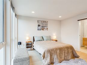 2014 E Pine Street B, Seattle WA 98122