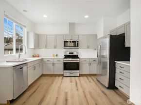 18813 143rd Court NE, Woodinville WA 98072