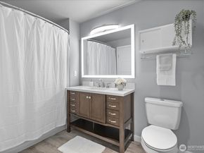 16125 Juanita Woodinville Way NE 403, Bothell WA 98011