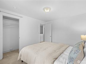 4877 Terrace Drive NE, Seattle WA 98105