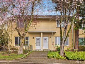4877 Terrace Drive NE, Seattle WA 98105