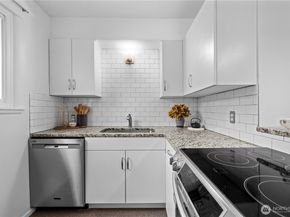 4877 Terrace Drive NE, Seattle WA 98105