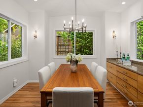 909 110th Avenue SE, Bellevue WA 98004