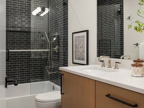 5917 104th Place NE, Kirkland WA 98033