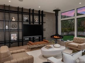 5917 104th Place NE, Kirkland WA 98033