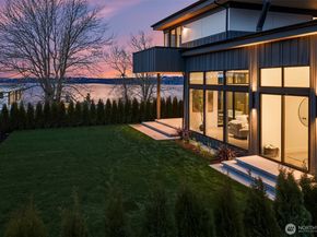 5917 104th Place NE, Kirkland WA 98033