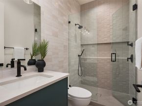 5917 104th Place NE, Kirkland WA 98033