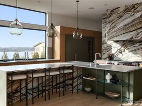 5917 104th Place NE, Kirkland WA 98033