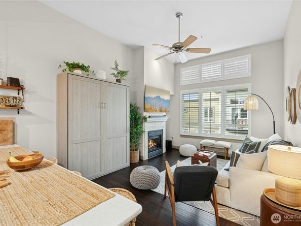 1840 25th Avenue NE 411, Issaquah WA 98029