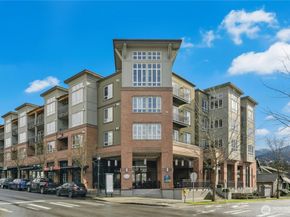 1840 25th Avenue NE 411, Issaquah WA 98029